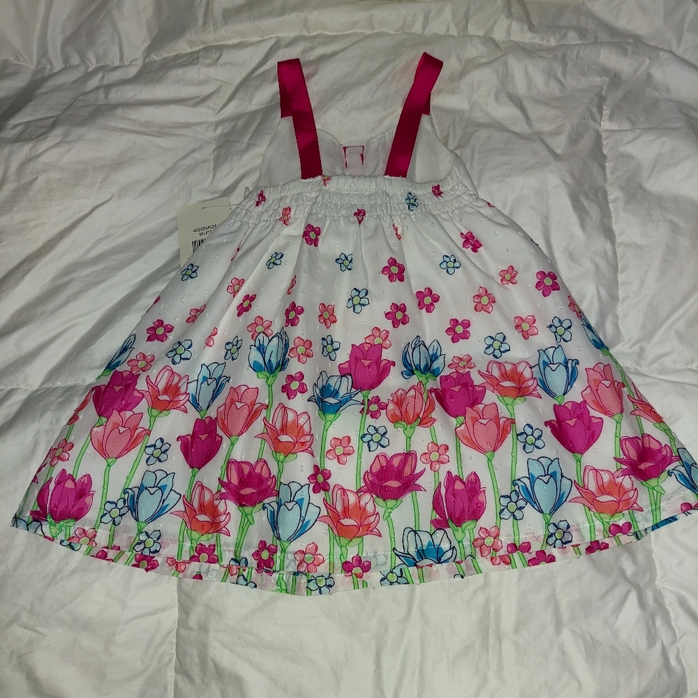 Adorable Springtime Dress - Picture 2 of 7